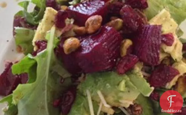 Salată prăjită de sfeclă, Avocado și fistic