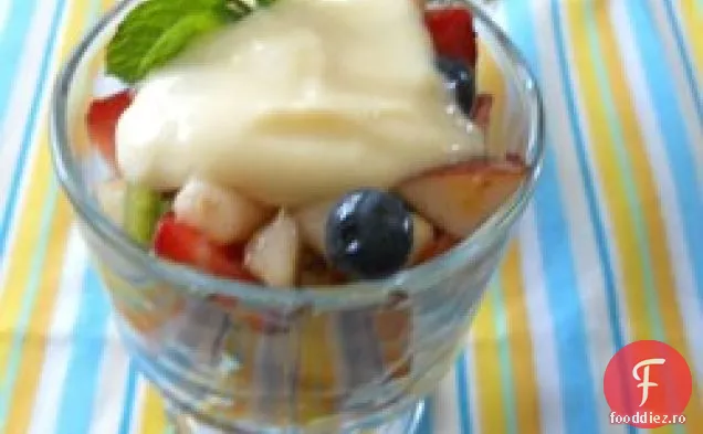 Salată De Fructe De Vară Savuroasă