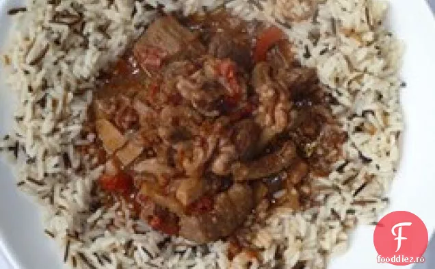 Carne de vită și nucă
