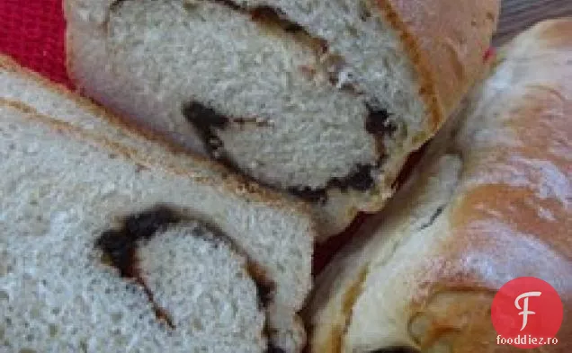 Peste Noapte Scorțișoară-Stafide Swirl Pâine