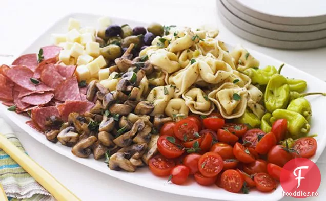 Salată De Paste Din Piața Italiană