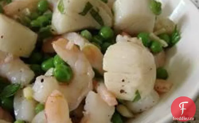 Salată italiană de scoici și creveți