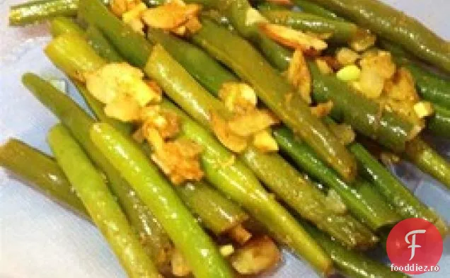 Salată De Fasole Verde Curry