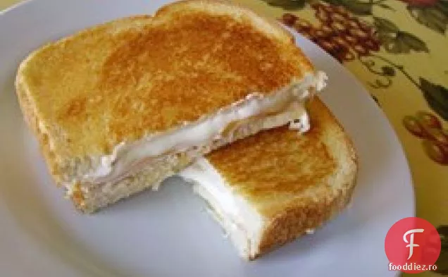 Sandvișuri Cordon Bleu De Pui La Grătar