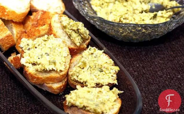 Crostini de anghinare-măsline