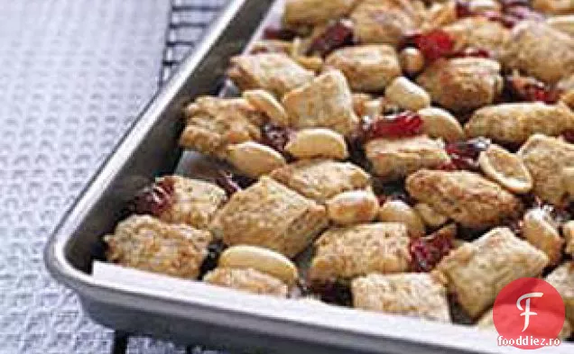 Nuts ' n Fruit Munch Mix