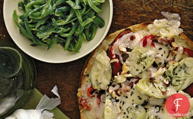 Pizza de anghinare cu salată de fasole verde Lemony