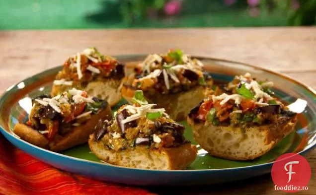 Bruschetta Caponata de vinete la gratar cu Salata de Ricotta