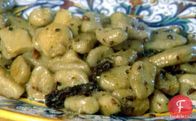 Gnocchi-ul mătușii Izzy cu două sosuri