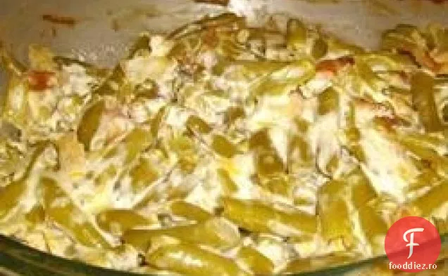 Fasole verde cu brânză și slănină