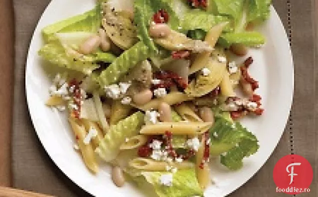 Salată mediteraneană cu anghinare, Penne și roșii uscate la soare