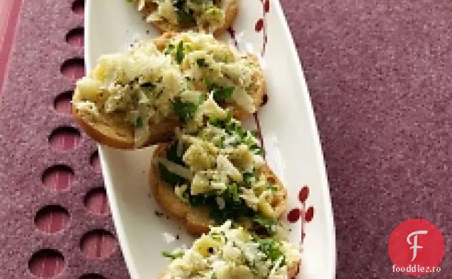 Anghinare-parmezan Crostini
