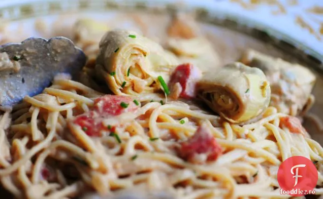 Spaghete Cu inimi de anghinare și roșii