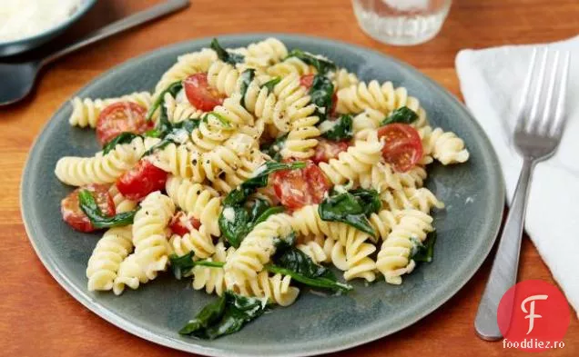 Fusilli cu spanac și brânză Asiago