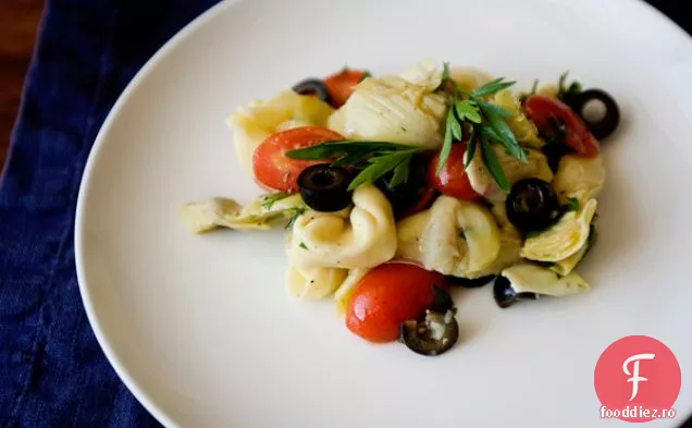 Salată Tortellini Cu Anghinare, Roșii Și Măsline