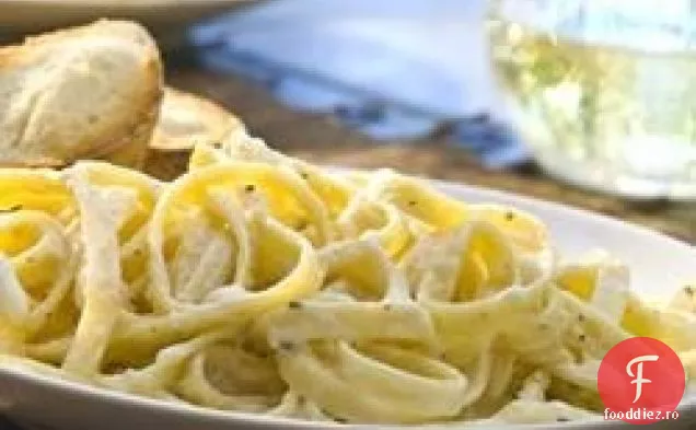 Restaurantul Celebru Alfredo Sauce