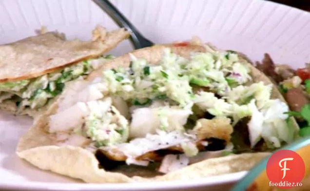 Tacos de pește sudic la grătar cu salată de varză
