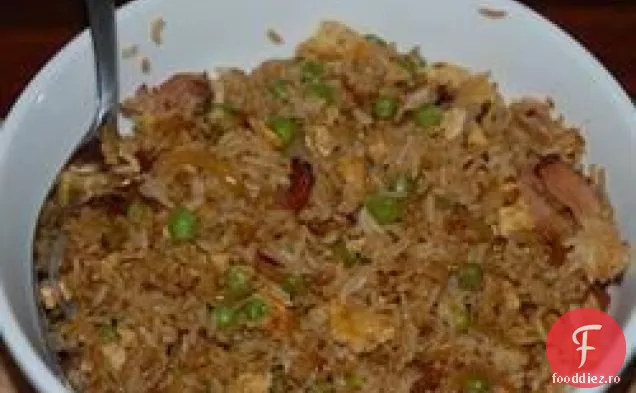 Orez Prăjit Indonezian (Nasi Goreng)