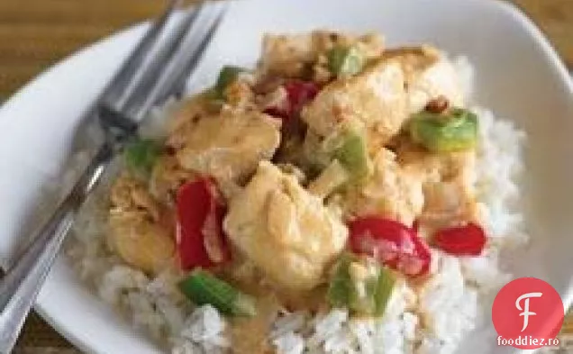 Pui cu sos de iaurt Curry de arahide