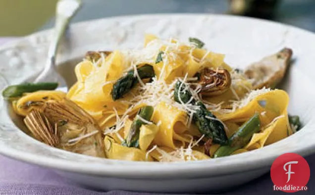 Pappardelle cu lămâie, anghinare și sparanghel