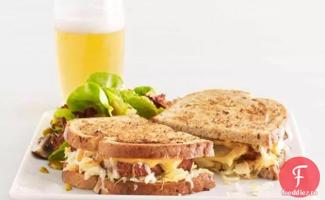 Tofu Reubens Cu Salată