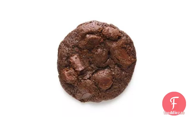 Cookie-Uri Duble De Ciocolată Cu Bucăți De Ciocolată