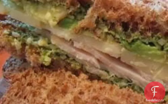 Busuioc Pesto Sunshine Sandwich