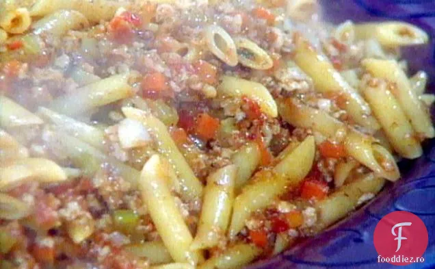 Pui Bolognese cu Penne