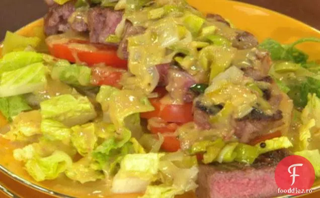 BLT: salată de vită, praz și roșii - cu pansament cu slănină - în plus