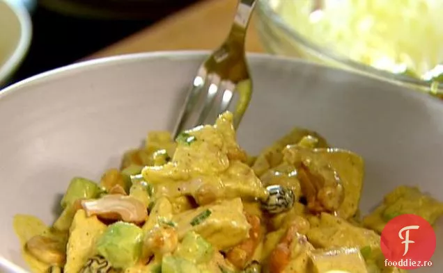 Salată De Pui Curry