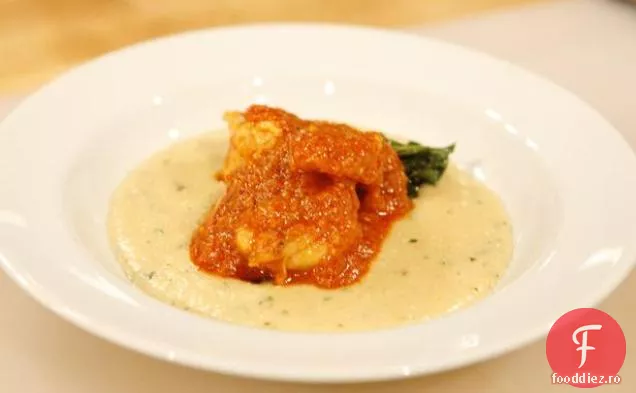 Creveți cu sos Romesco, crupe cremoase și verdeață