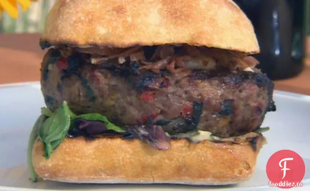 Burgeri florentini Feta cu Prosciutto Frizzled pe rulouri ciabatta prăjite cu parmezan