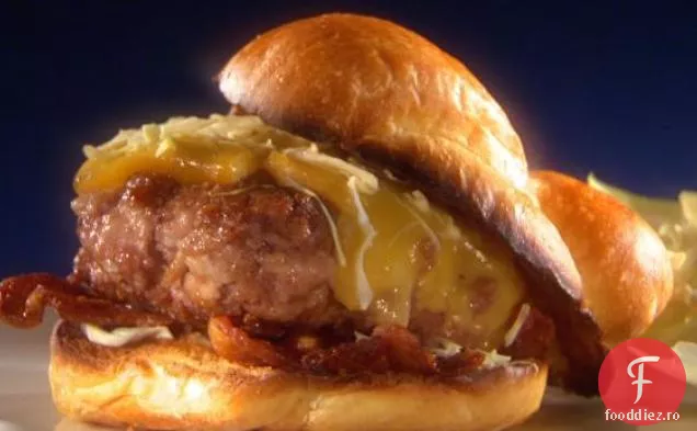 Alabama Smokehouse porc Burger cu sos de gratar alb