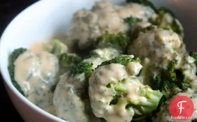 Broccoli Cu Sos Cheddar