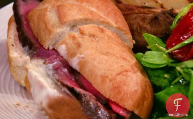 Sandwich Cu Friptură La Grătar