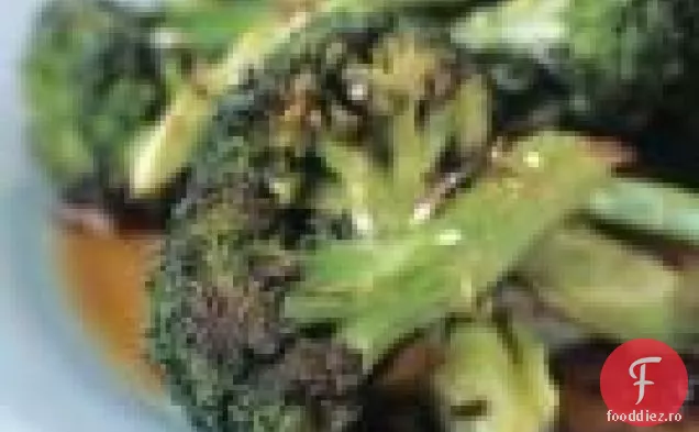 Broccoli Cu Soia, Oțet De Orez Și Semințe De Susan
