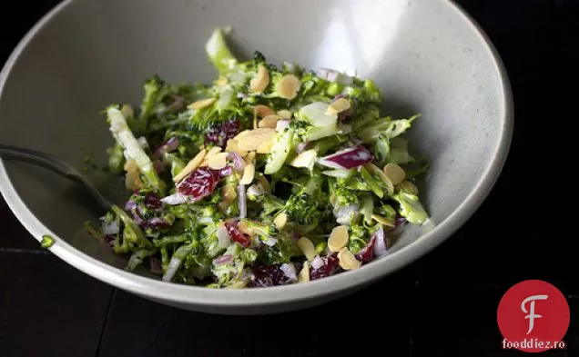 Salată De Broccoli