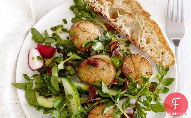 Scoici Cu Salată De Năsturel