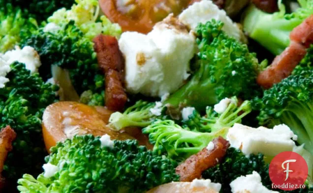 Salată De Broccoli Feta Și Roșii Cherry