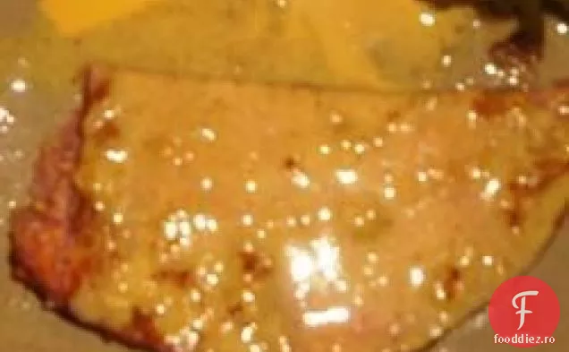 Usturoi Muștar Șuncă Felie