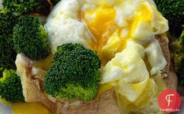 Cartof Copt Cu Broccoli, Cheddar Și Ou
