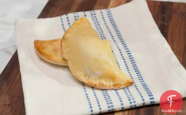 Empanadas De Pui Cu Aluat De Pizza