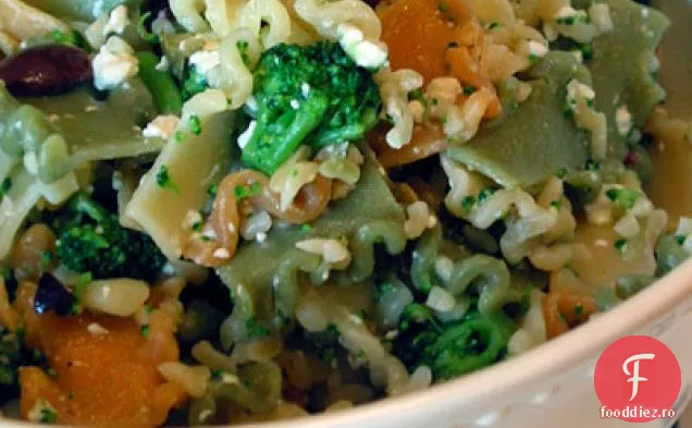 Salată De Paste Cu Broccoli Și Feta