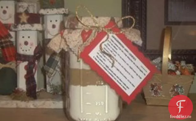 Se amestecă Cookie-ul de turtă dulce într-un borcan