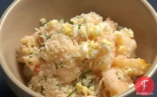 Cajun Snapper și creveți peste șuncă brânză Cheddar crupe cu ardei rosu Coulis