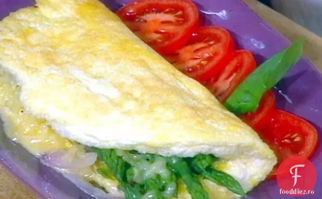 Omletă cu sparanghel, Gruyere și tarhon