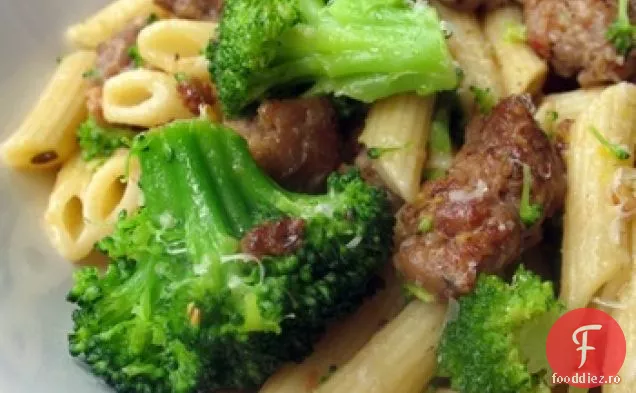 Paste Cu Cârnați Și Broccoli