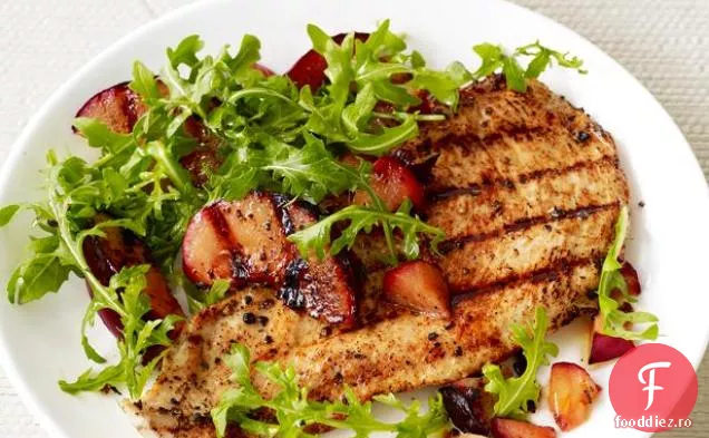 Cotlete De Curcan Cu Salată De Prune