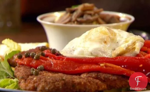 Schnitzel de pui cu Paprika cu ouă prăjite (Holstein)