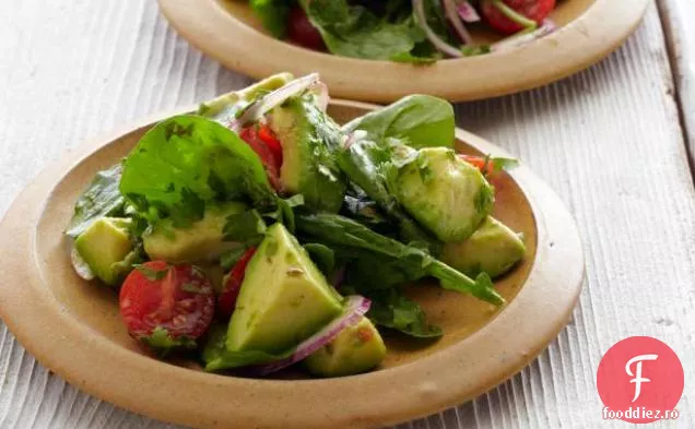 Salată de Avocado cu roșii, tei și vinetă de chimen prăjită